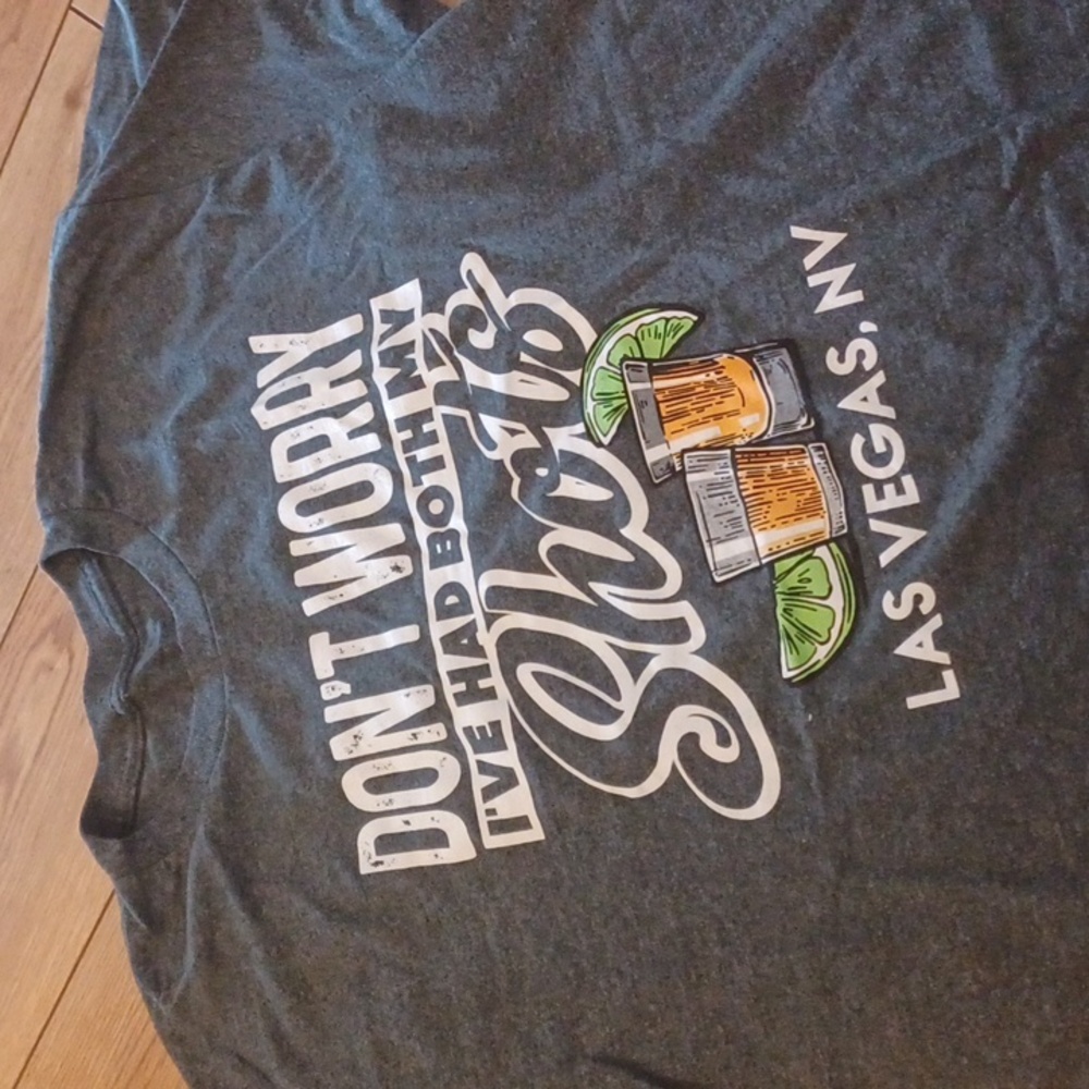Graphic SS T-shirt " Don't Worry I've Had My Shots" LasVegas NEV" GUC
